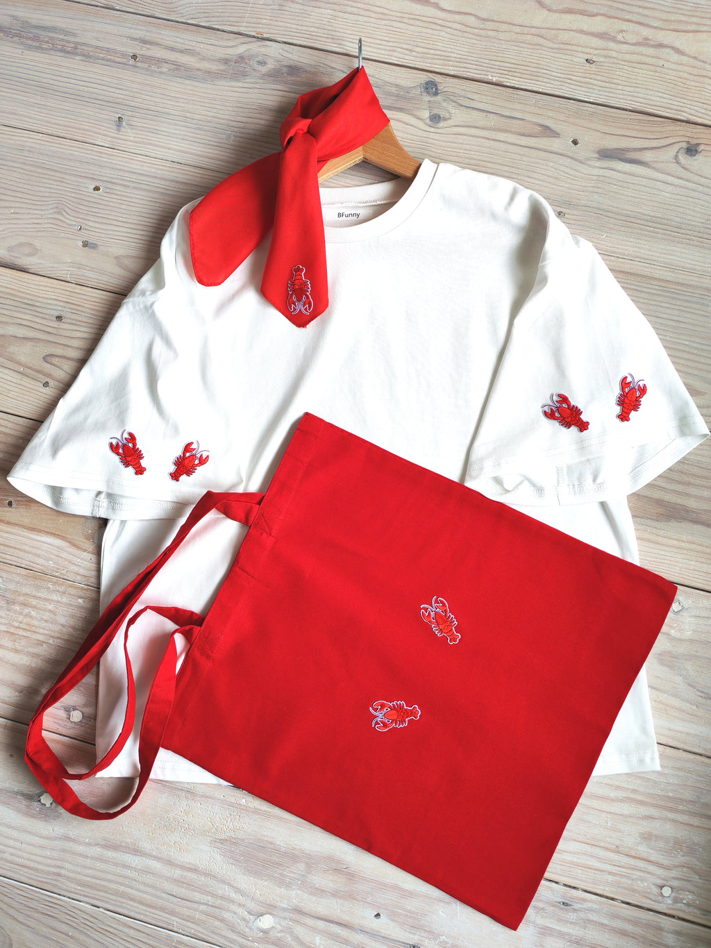 Ensemble T-shirt, sac, foulard HOMARD